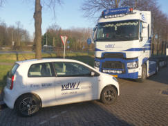 Voor dokumenten of kleine pakketjes onze 2 auto's